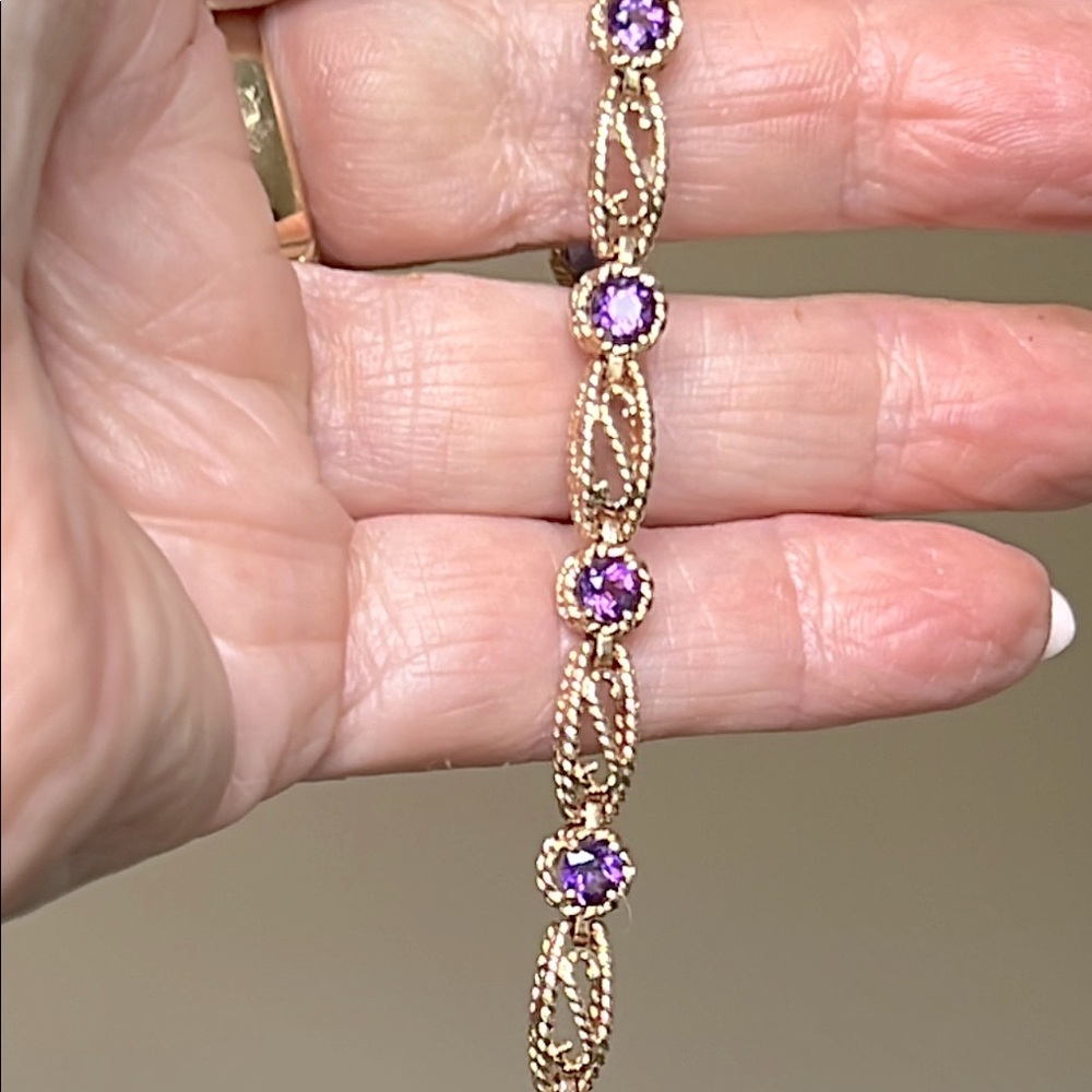14 karat gold amethyst bracelet